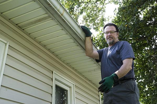 crew at Gutter Cleaning of Oak Park